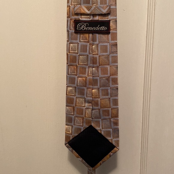 Benedetto Tan and Blue Silk Tie - Picture 2 of 3